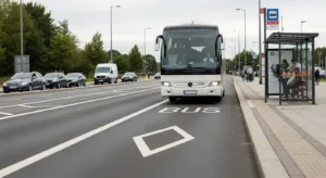 Corsie preferenziali e fermate: regole per D/DE